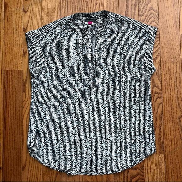 Vince Camuto Open Placket White Black Sleeveless Top Women's Size S - Picture 3 of 11